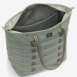 Nike RPM Tote Bag (26L) NWT